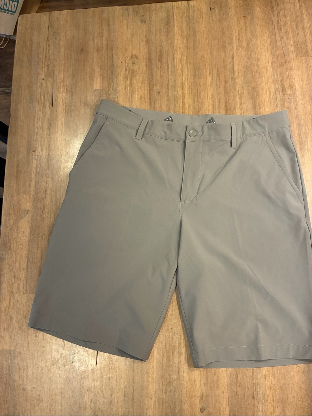 adidas Men's Light Gray Flat-Front Performance Golf Shorts